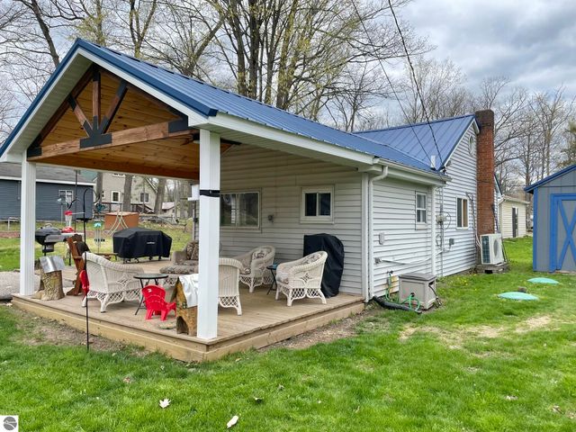 2340 Greenwood Road, Lupton, MI 48635