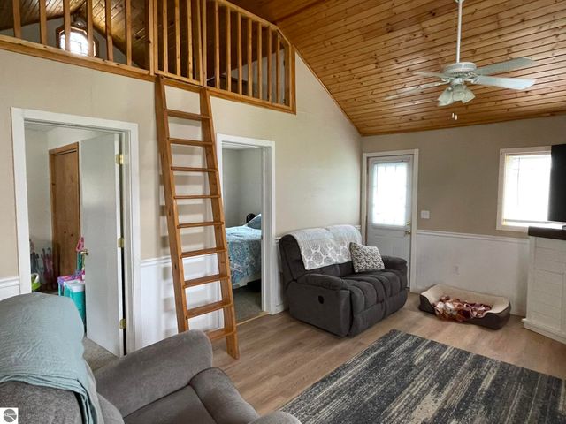 2340 Greenwood Road, Lupton, MI 48635