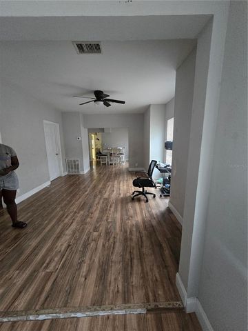 421 1ST STREET, Orlando, FL 32824