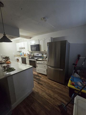 421 1ST STREET, Orlando, FL 32824