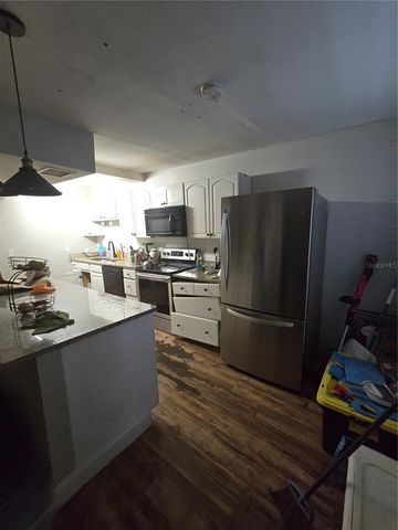 421 1ST STREET, Orlando, FL 32824