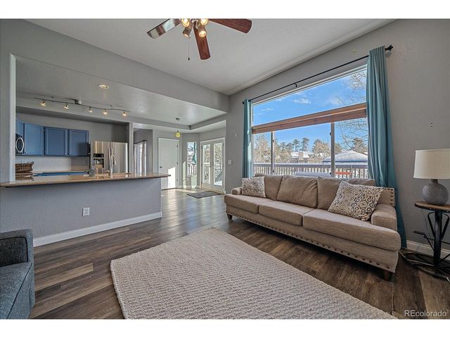 722 Calgary Way, Golden, CO 80401