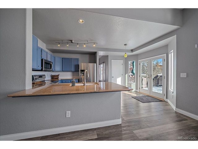 722 Calgary Way, Golden, CO 80401