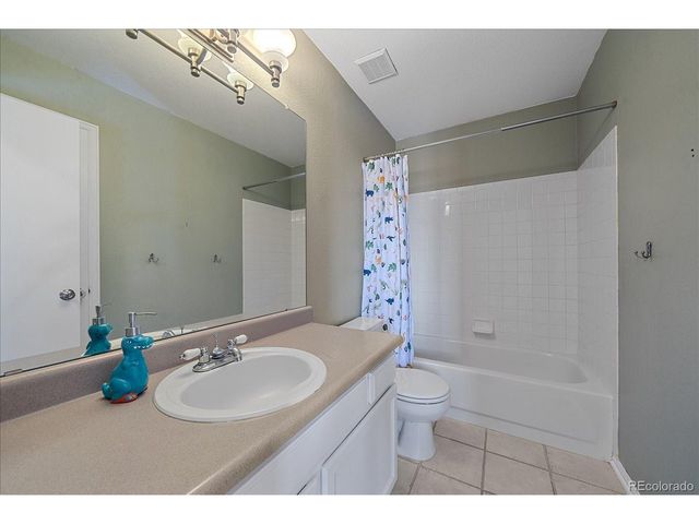 722 Calgary Way, Golden, CO 80401