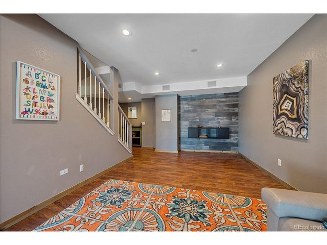 722 Calgary Way, Golden, CO 80401