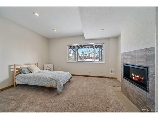 722 Calgary Way, Golden, CO 80401