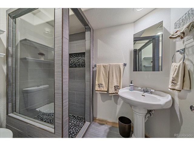 722 Calgary Way, Golden, CO 80401