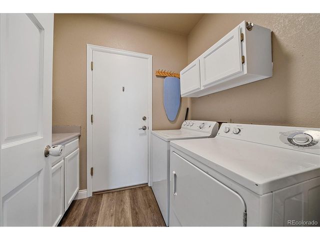 722 Calgary Way, Golden, CO 80401