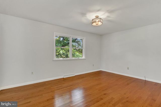 1736 BALTIMORE, Dillsburg, PA 17019
