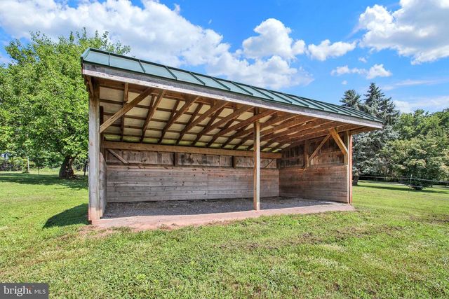 1736 BALTIMORE, Dillsburg, PA 17019