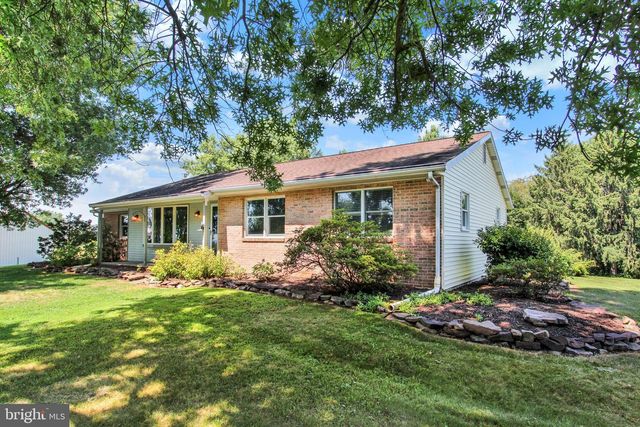 1736 BALTIMORE, Dillsburg, PA 17019