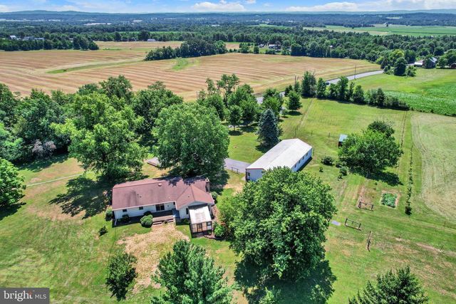 1736 BALTIMORE, Dillsburg, PA 17019