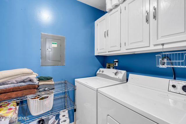 212 Wellington Place, Aberdeen, NJ 07747