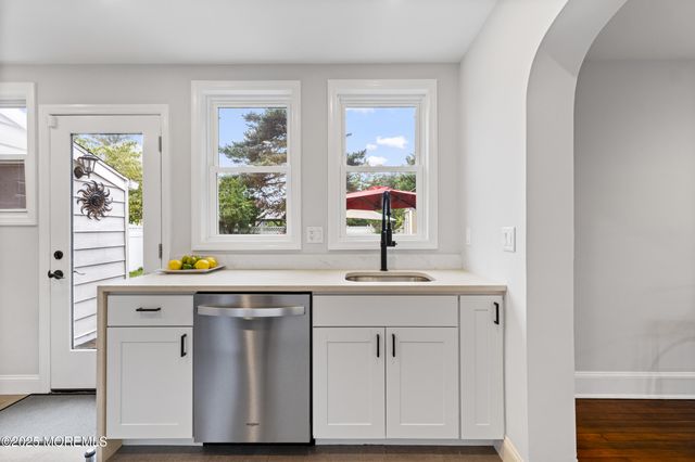 14 Prospect Avenue, Red Bank, NJ 07701