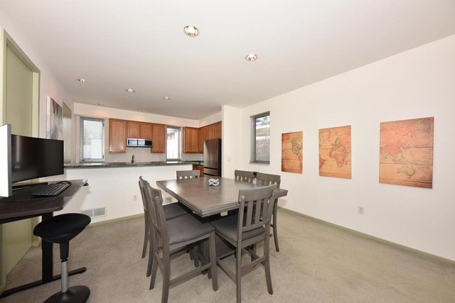 1923 N Pierce STREET, Milwaukee, WI 53212