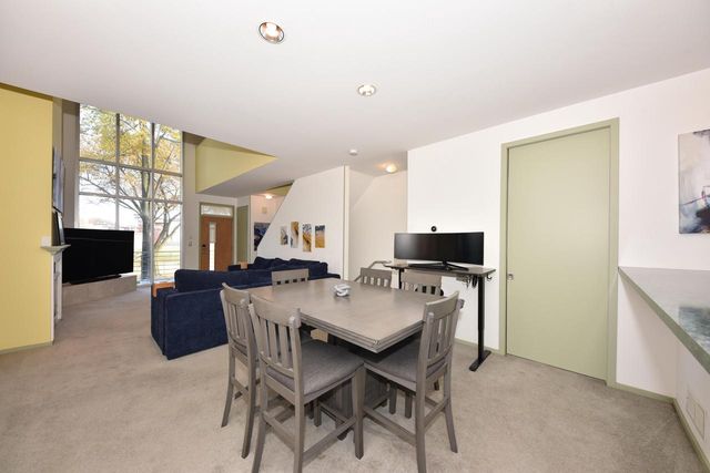 1923 N Pierce STREET, Milwaukee, WI 53212