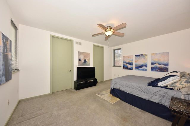 1923 N Pierce STREET, Milwaukee, WI 53212