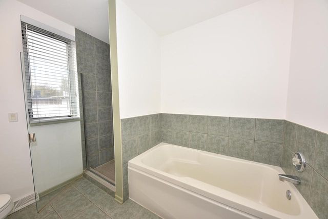 1923 N Pierce STREET, Milwaukee, WI 53212