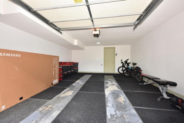 1923 N Pierce STREET, Milwaukee, WI 53212