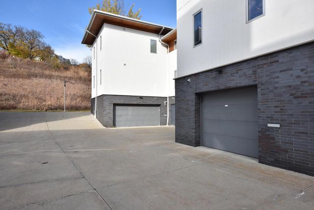 1923 N Pierce STREET, Milwaukee, WI 53212