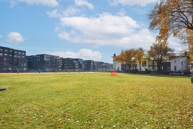 1923 N Pierce STREET, Milwaukee, WI 53212