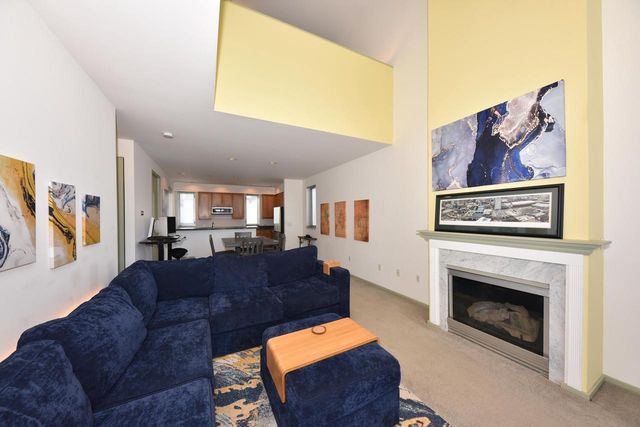 1923 N Pierce STREET, Milwaukee, WI 53212