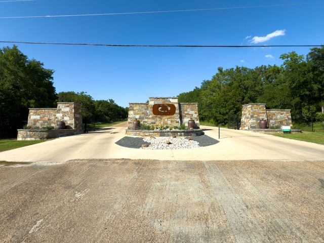 106 Lakeview Trail, Mabank, TX 75147