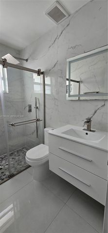 1284 W 38th Pl 2, Hialeah, FL 33012