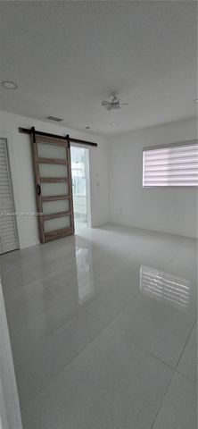 1284 W 38th Pl 2, Hialeah, FL 33012