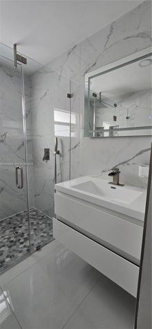 1284 W 38th Pl 2, Hialeah, FL 33012