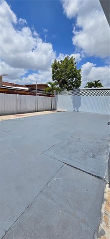 1284 W 38th Pl 2, Hialeah, FL 33012