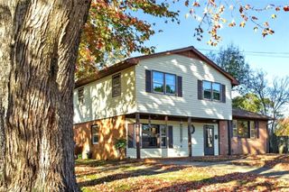 568 Viking DR, Newport News, VA 23602