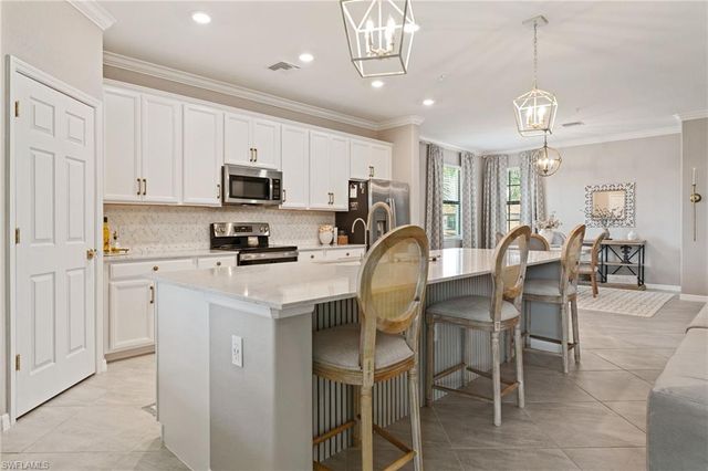 12027 Hawthorn Lake DR 202, Fort Myers, FL 33913