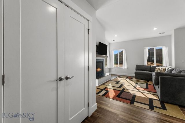 8 N Eldorado Avenue, Bozeman, MT 59718