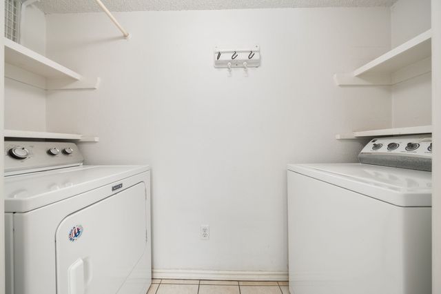 16 Village Green Court, Denison, TX 75020