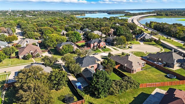 3605 Winchester Court, Corinth, TX 76210