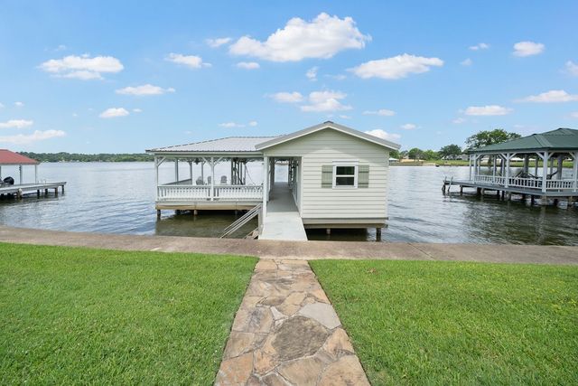 120 Marina Drive, Bullard, TX 75757