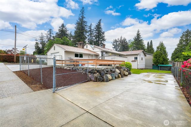 2402 Union Avenue NE, Renton, WA 98059