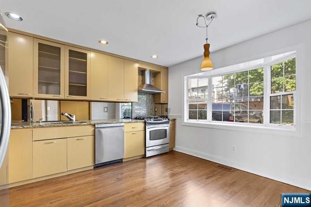 119 Panorama Drive 119, Edgewater, NJ 07020