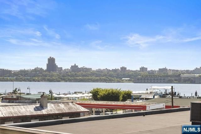 119 Panorama Drive 119, Edgewater, NJ 07020