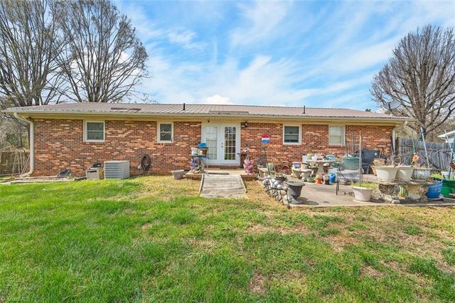 501 Roberts Road, Eden, NC 27288