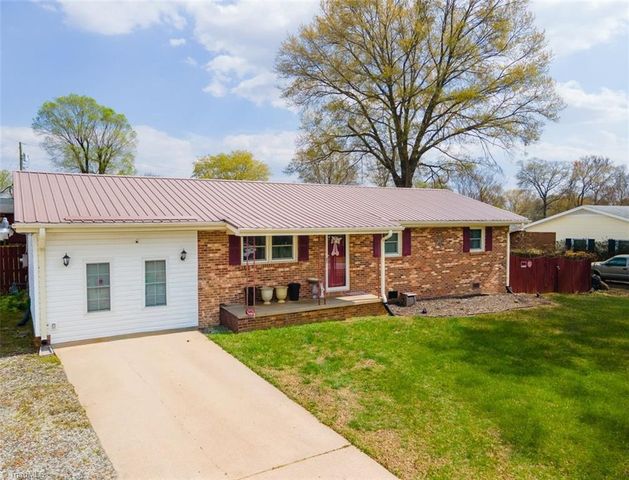 501 Roberts Road, Eden, NC 27288