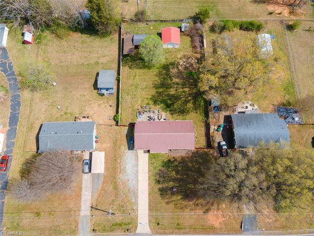 501 Roberts Road, Eden, NC 27288
