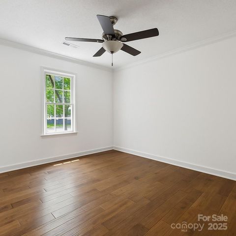 2234 Hamilton Mill Road, Charlotte, NC 28270