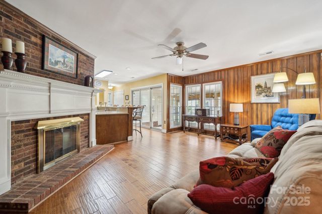 2234 Hamilton Mill Road, Charlotte, NC 28270