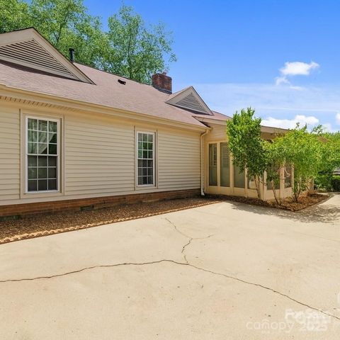 2234 Hamilton Mill Road, Charlotte, NC 28270