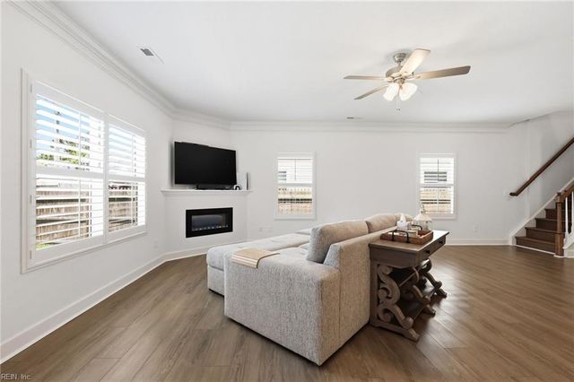 9621 Grove AVE, Norfolk, VA 23503