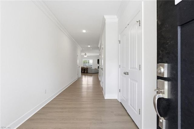 9621 Grove AVE, Norfolk, VA 23503