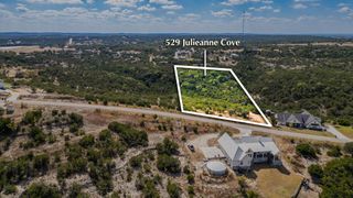 529 Julieanne CV, Dripping Springs, TX 78620