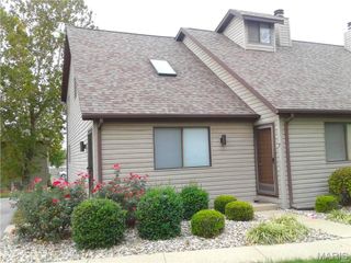 425 PONDEROSA Avenue 8, O'fallon, IL 62269